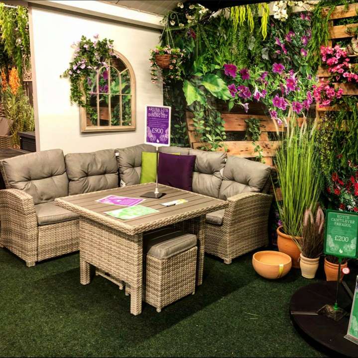 Garden Furniture - Pugh's Garden Centres