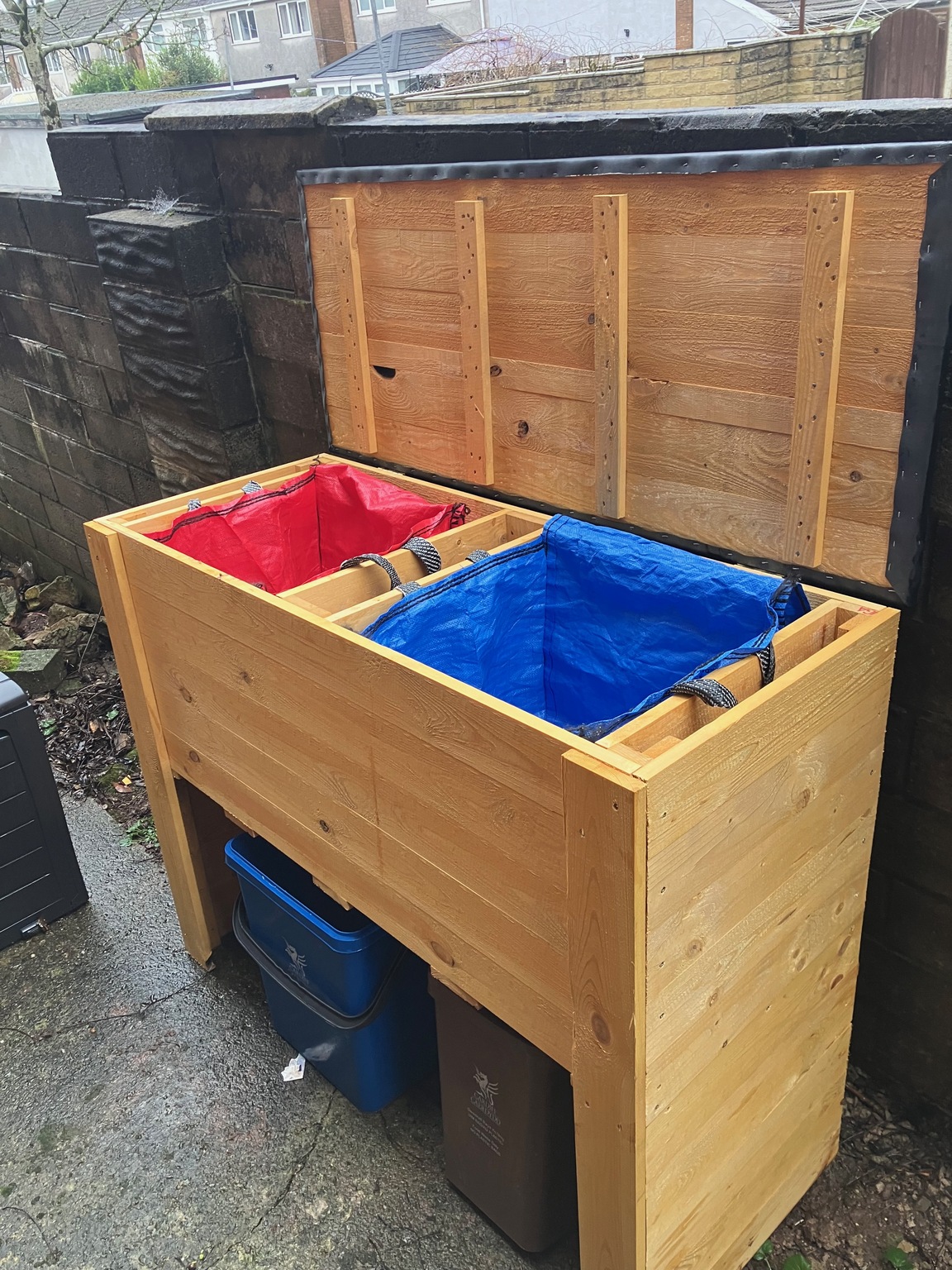 Recycle Storage Double Decker EPDM Lid - Pugh's Garden Centres