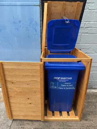 Recycling Storage Wheelie Bin - image 2